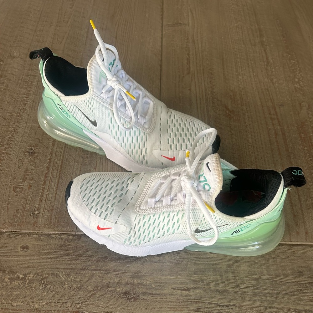 Nike Air Max 270